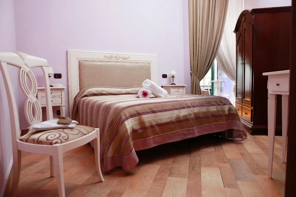 DOUBLE DELUXE Room, Lanfipe Palace, Naples