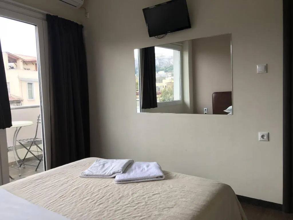 Room, Pella Inn Hostel, Athens