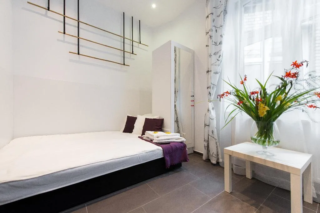 APARTMENT CAPACITY 2 Room, Happy Tower Krakow, Krakow