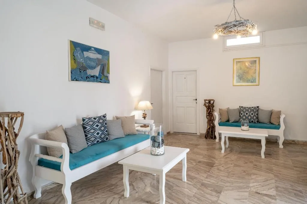 Room, Ikaros Hotel, Santorini