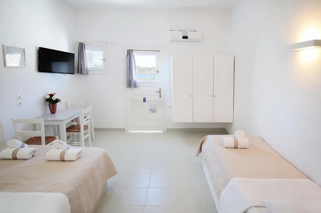 Room, Kritikakis Village Apartments, Santorini