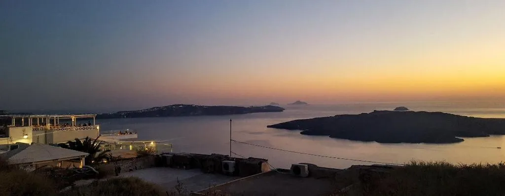 Sports and Entertainment, Pleasure Beachside Studios, Santorini