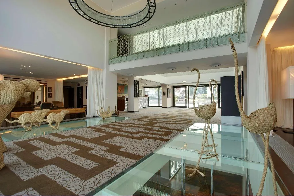 Lobby, Devero Hotel & Spa, BW Signature Collection, Milan