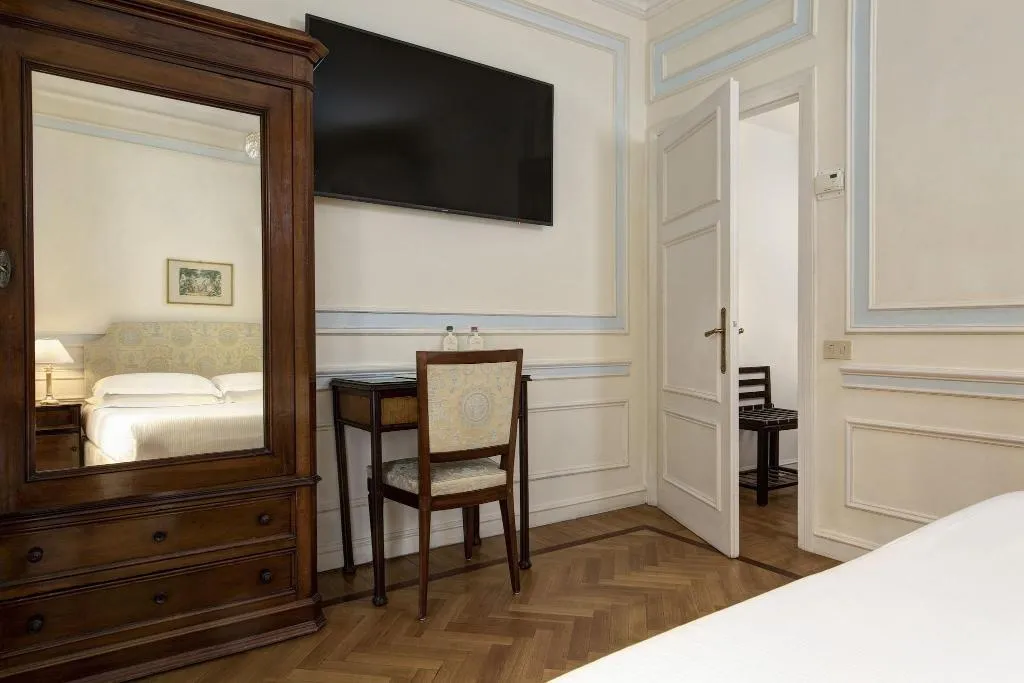 SINGLE STANDARD Room, Hotel Quirinale, Rome