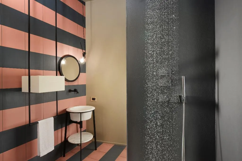 Room, Minareto, Catania