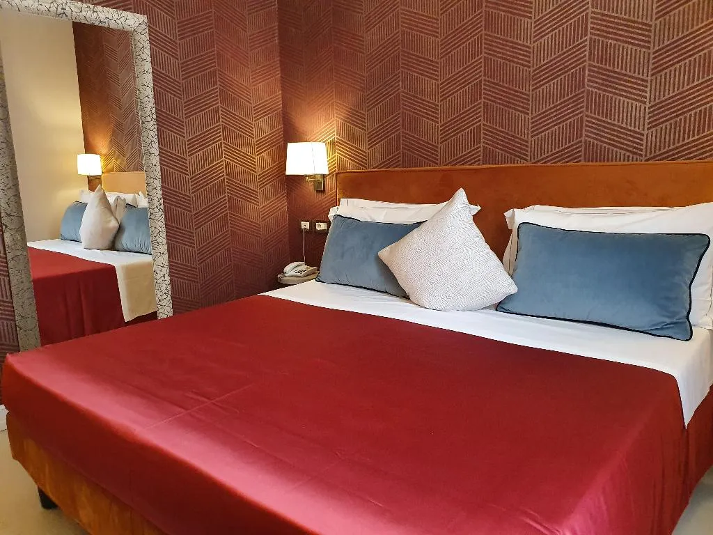 DOUBLE DELUXE Room, Maxim Axial, Florence