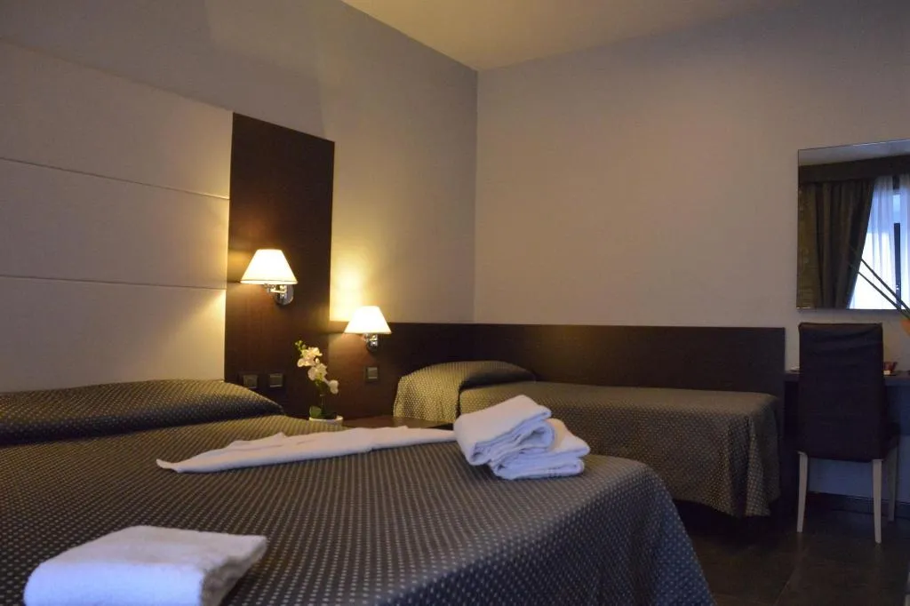 Room, B B La Casa Di Patty, Naples