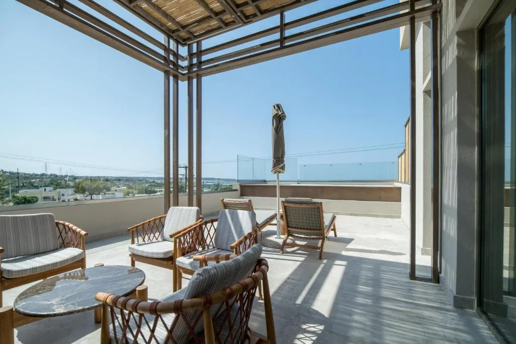 JUNIOR SUITE WITH JACUZZI Room, King Minos Retreat Resort and Spa, Crete