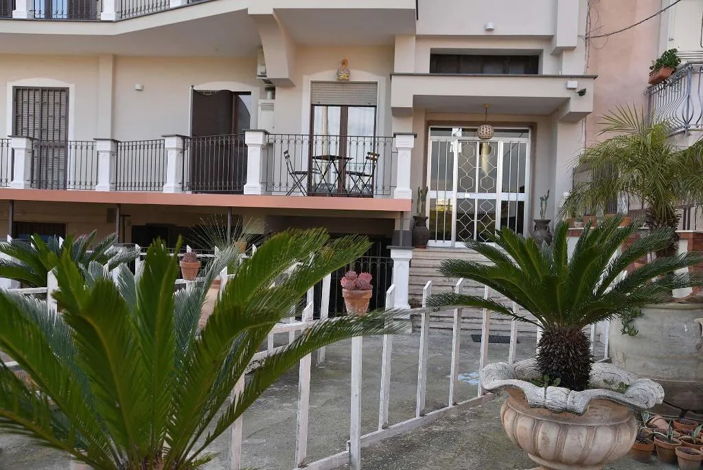 General view, B&B Le Cycas, Naples
