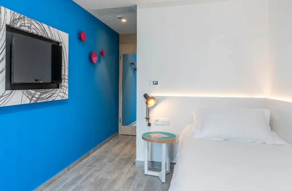 SINGLE PARK VIEW Room, Pharos, hvar bayhill hotel, Split