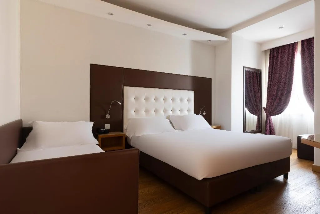 TRIPLE STANDARD Room, Royal Caserta Hotel, Naples