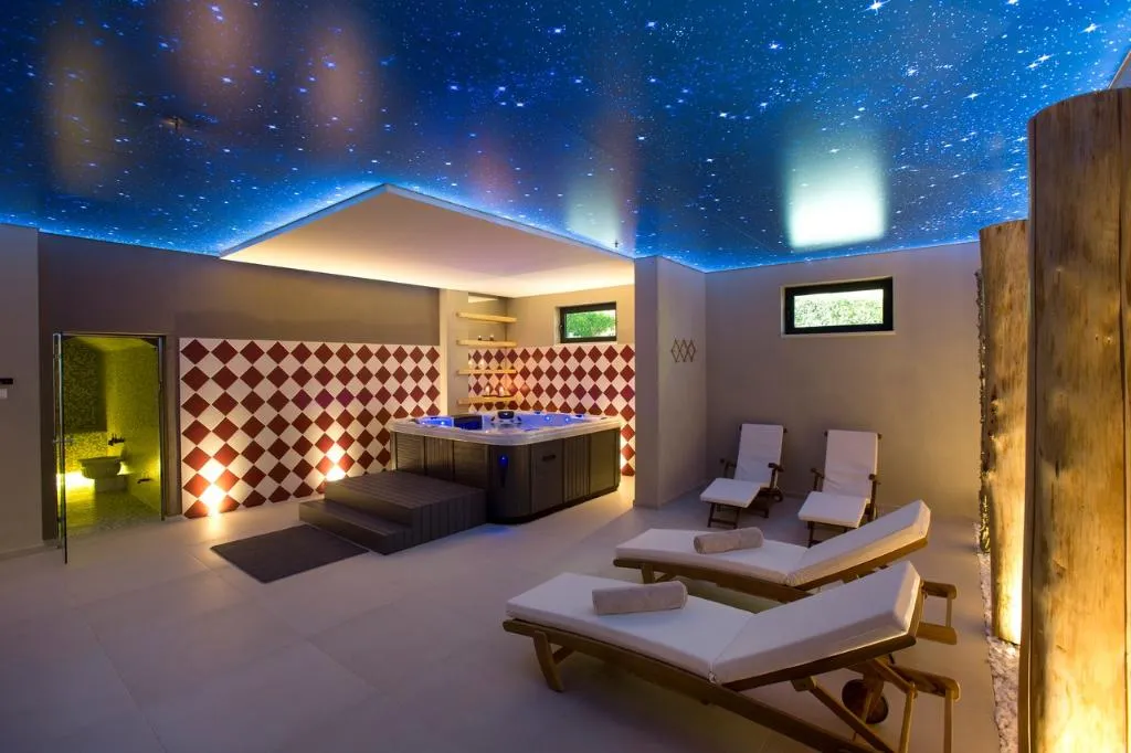 Sports and Entertainment, Atlantis Beach Hotel, Crete