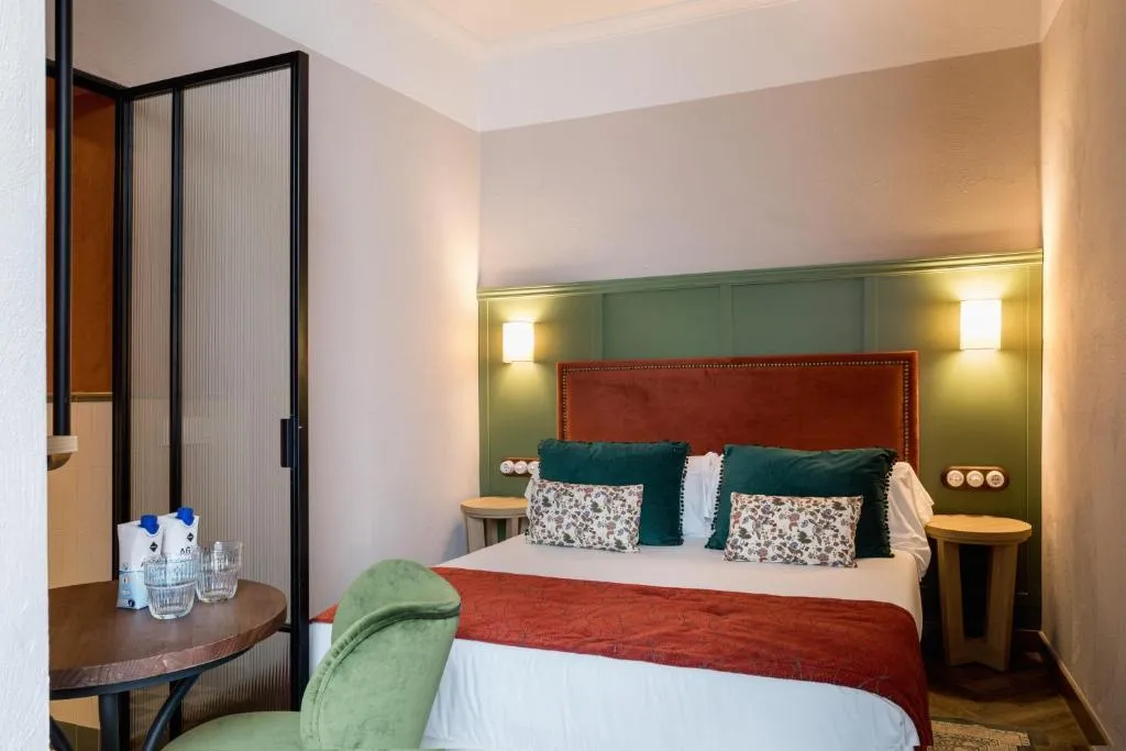 DOUBLE INNER Room, Honest Sevilla, Seville