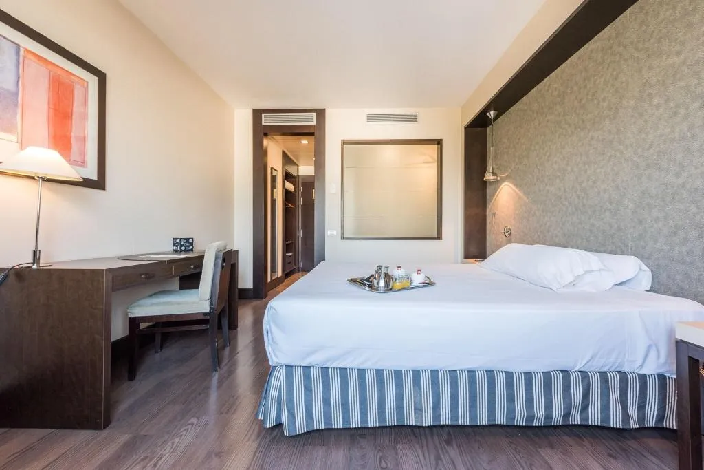 DOUBLE STANDARD Room, Mercader, Madrid