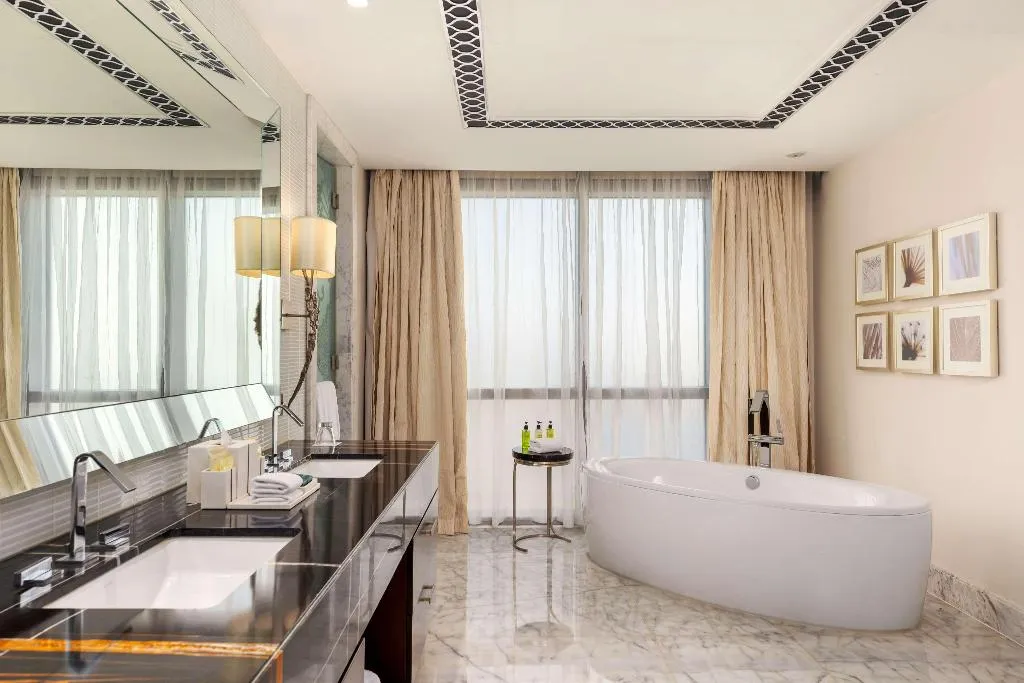 SUITE Presidential Room, Hilton Dubai Al Habtoor City, Dubai
