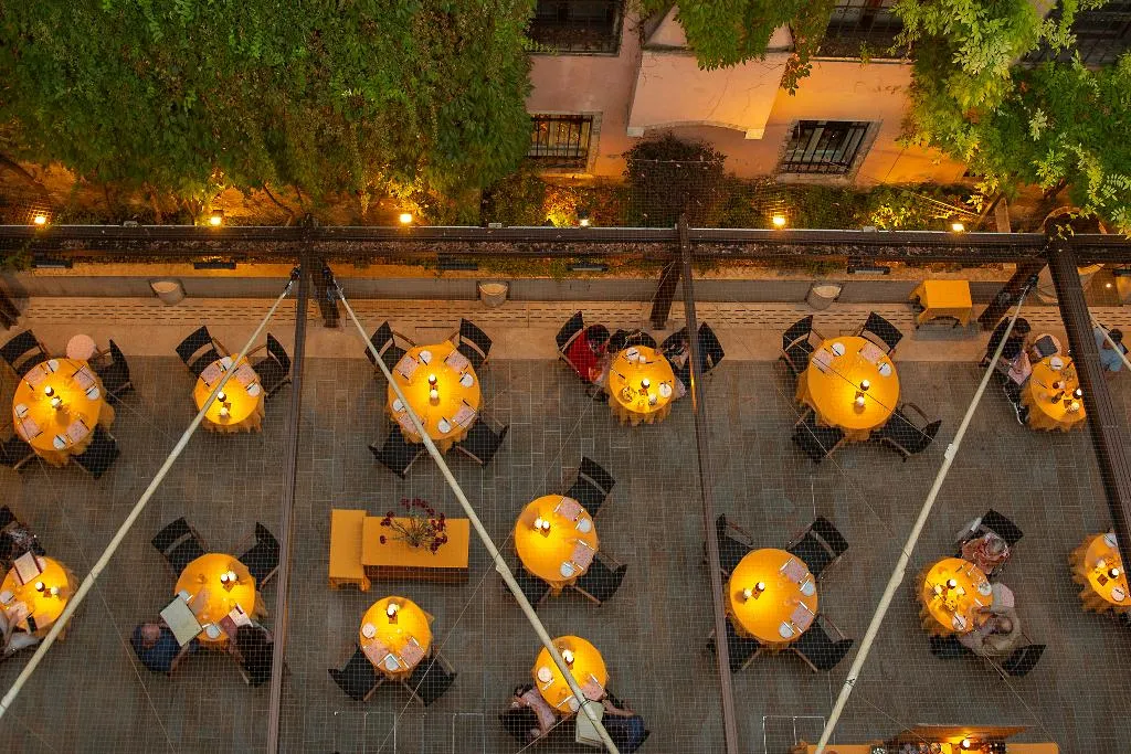 Restaurant, Saturnia & International, Venice