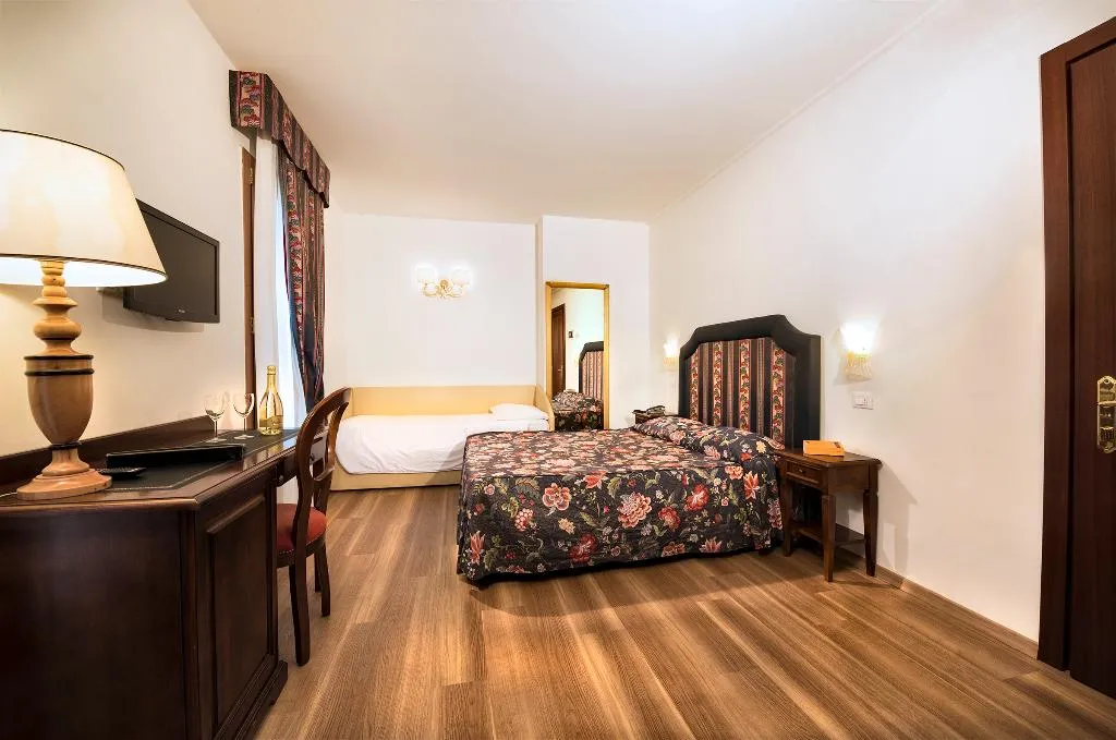 TRIPLE CLASSIC Room, Hotel Giardinetto Venezia, Venice