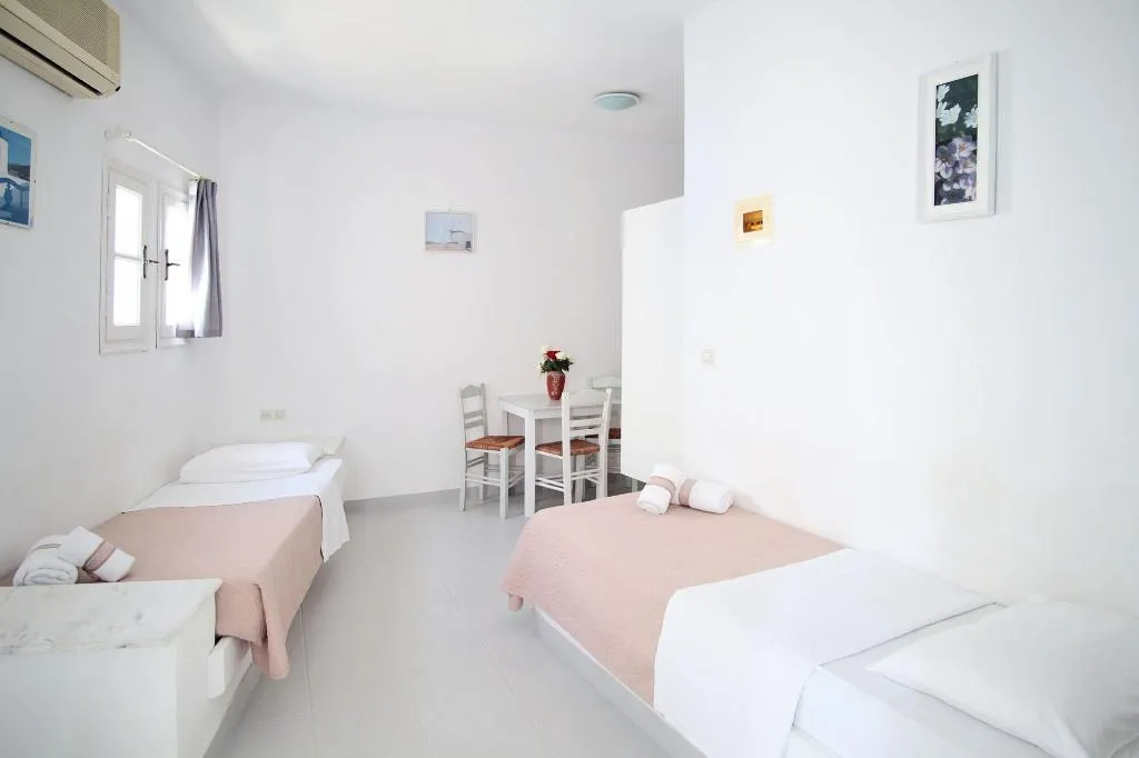 Room, Kritikakis Village Apartments, Santorini