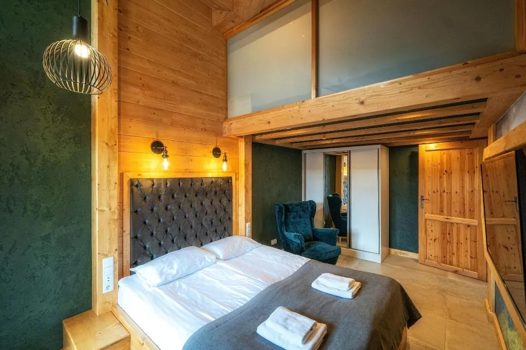 Room, ApartHotel Giewont, Krakow