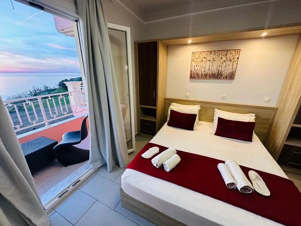QUADRUPLE TWO BEDROOMS Room, Nikos Apartments Corfu, Corfu