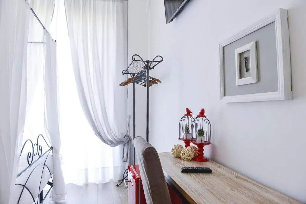 Room, Adelina Guesthouse, Naples