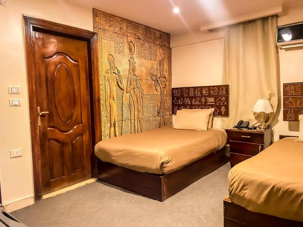 TWIN WITH BALCONY Room, Giza Pyramids Inn, Cairo