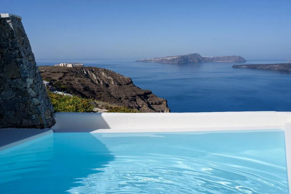 SUITE WITH PRIVATE POOL Room, Maison des Lys, Santorini