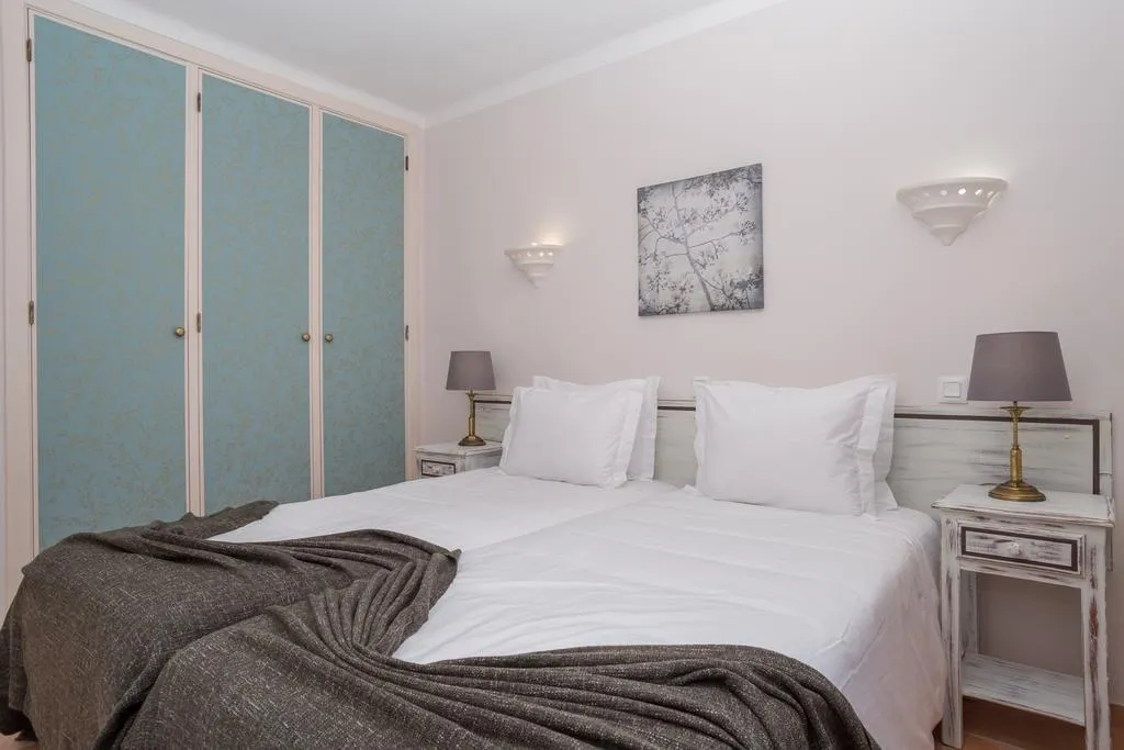 VILLA SUPERIOR FOUR BEDROOMS Room, Colina da Lapa, Algarve