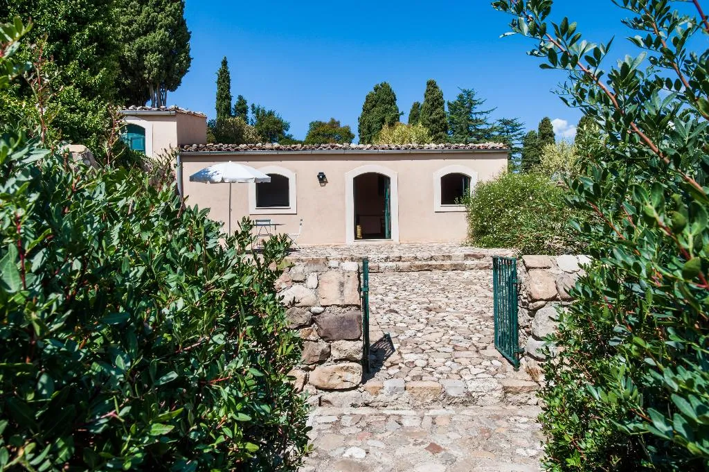APARTMENT STANDARD Room, Masseria San Giovanni Sgadari, Palermo