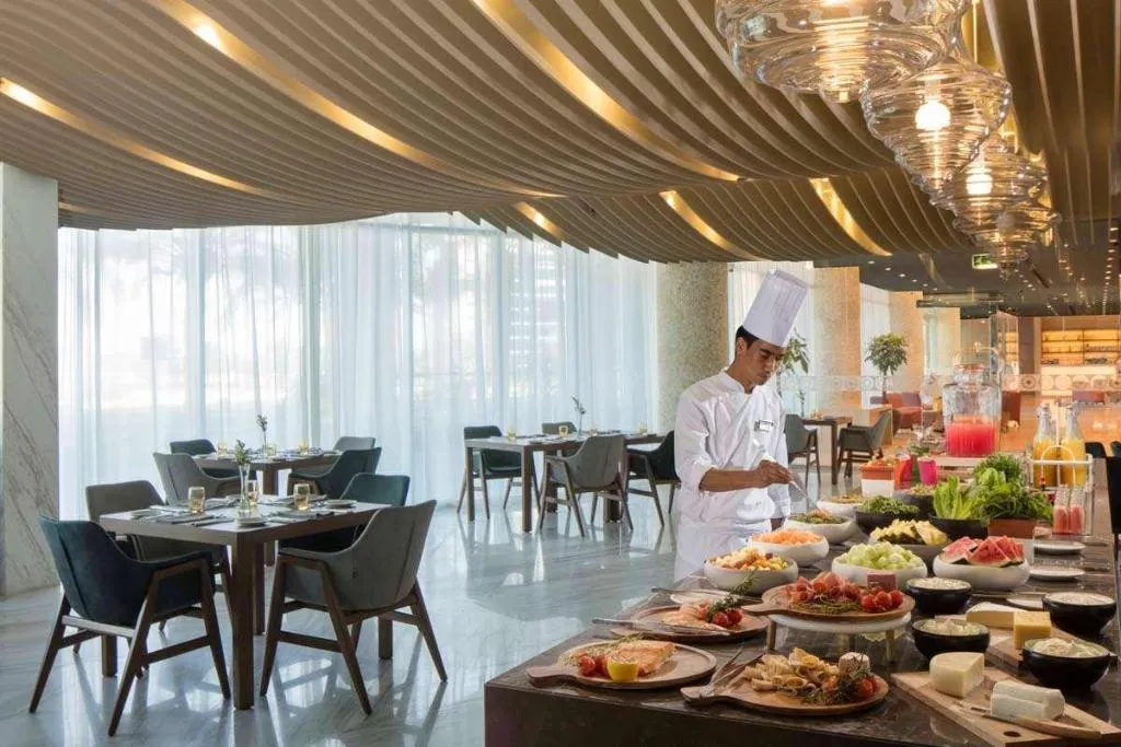 Restaurant, Radisson Blu Hotel Apartment Dubai Silicon Oasis, Dubai