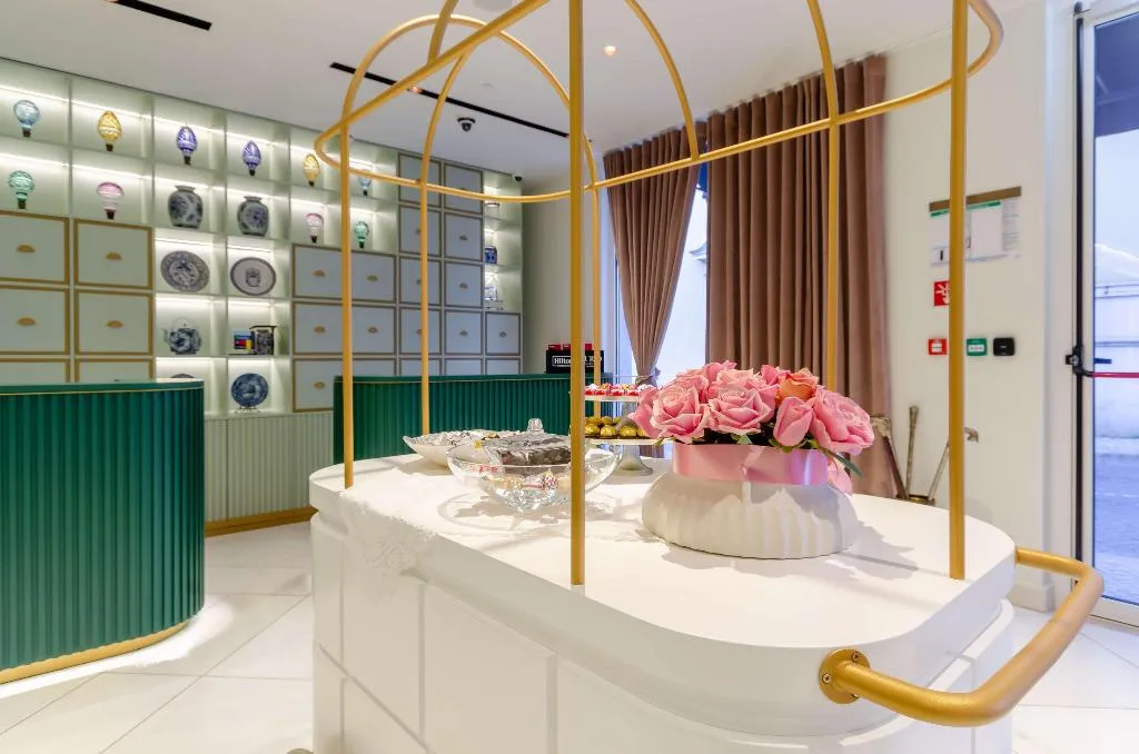 Lobby, The Emerald House Lisbon, Curio Collection by Hilt, Lisbon