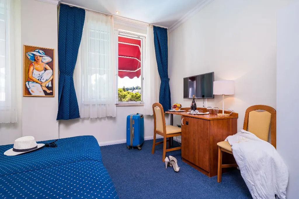 DOUBLE STANDARD Room, Boutique & Beach Hotel Villa Wolff, Dubrovnik