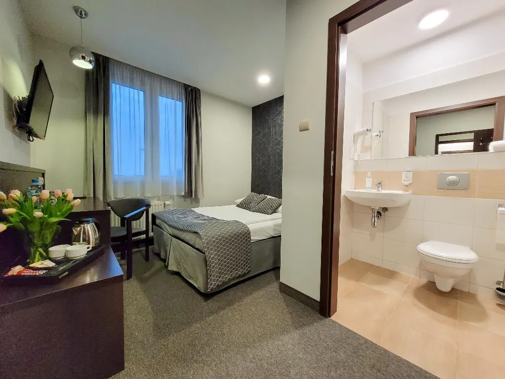 SINGLE BUSINESS Room, Fero Express, Krakow