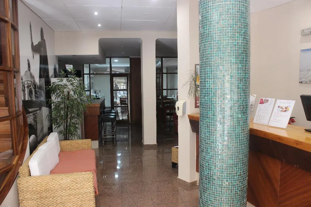Lobby, Afonso III, Algarve