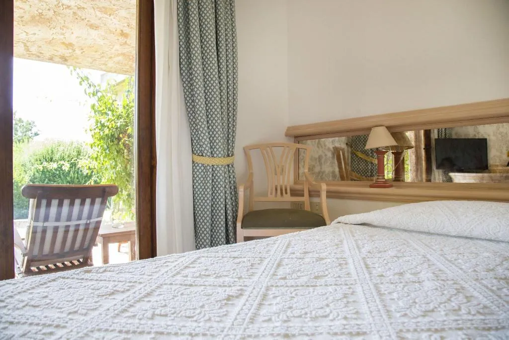 TRIPLE STANDARD Room, Sant Elmo Beach, Cagliari