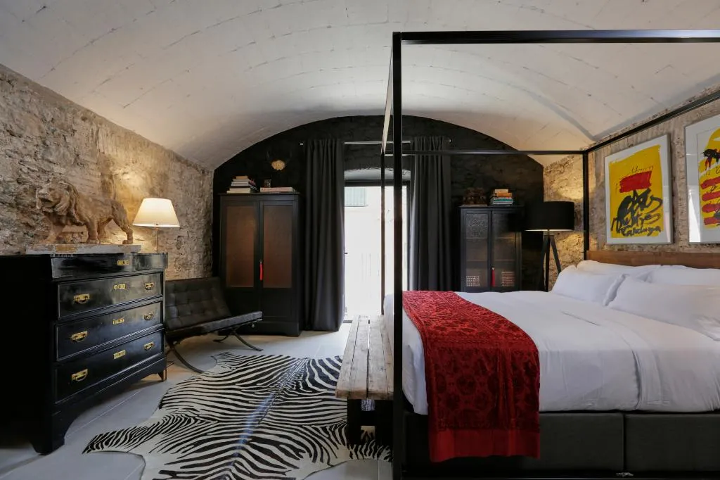 DOUBLE SUPERIOR Room, Llimona Suites, Costa Brava