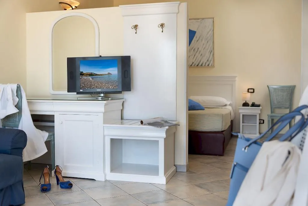 Room, Riviera, Palermo