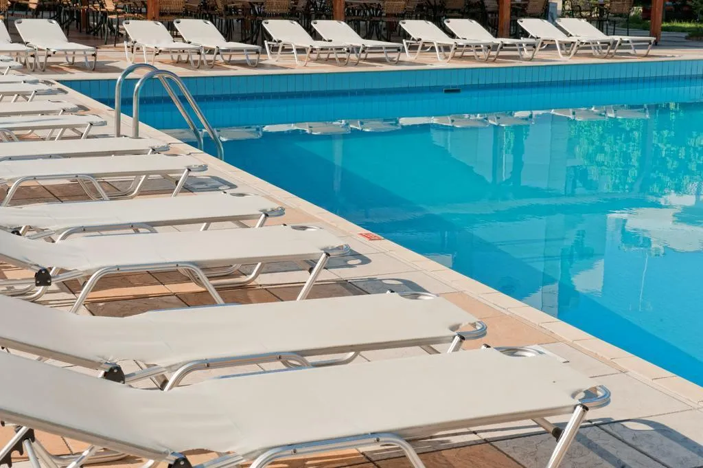 Pool, Heronissos, Crete