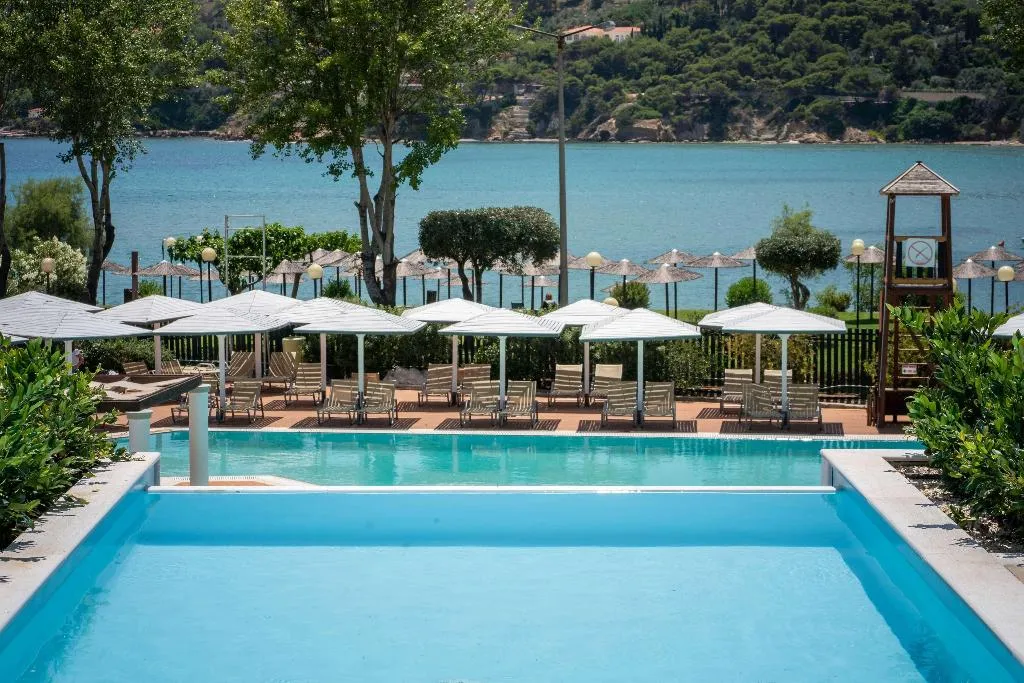 BUNGALOW WITH PRIVATE POOL Room, Dolce Attica Riviera, Athens