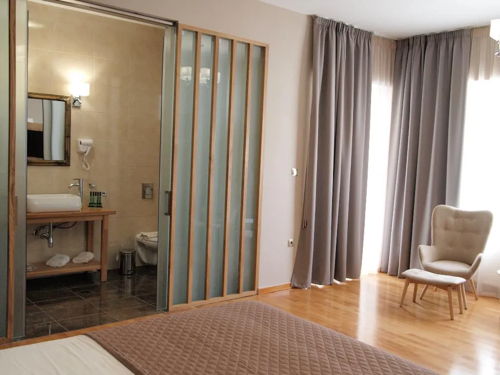 SUITE STANDARD Room, King Lodge, Athens