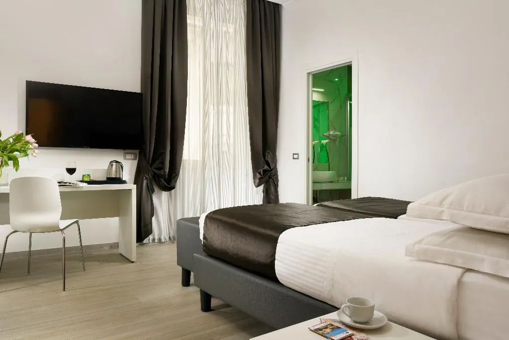 Double or Twin SUPERIOR Room, Patria, Rome