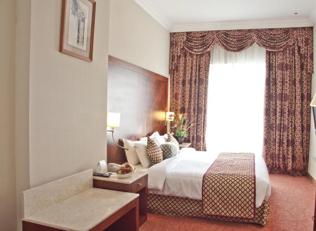 SUITE EXECUTIVE Room, Regent Palace, Dubai