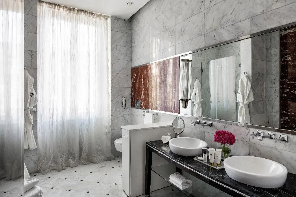 SUITE ONE BEDROOM Room, Baglioni Hotel Regina, Rome