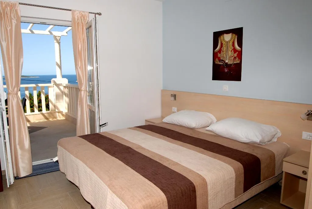 APARTMENT TWO BEDROOMS WITH TERRACE Room, Villa Samba, Dubrovnik