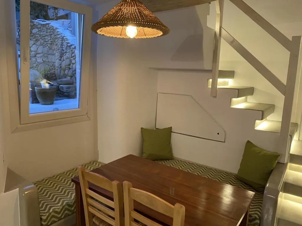 Room, Flaskos Suites, Mykonos