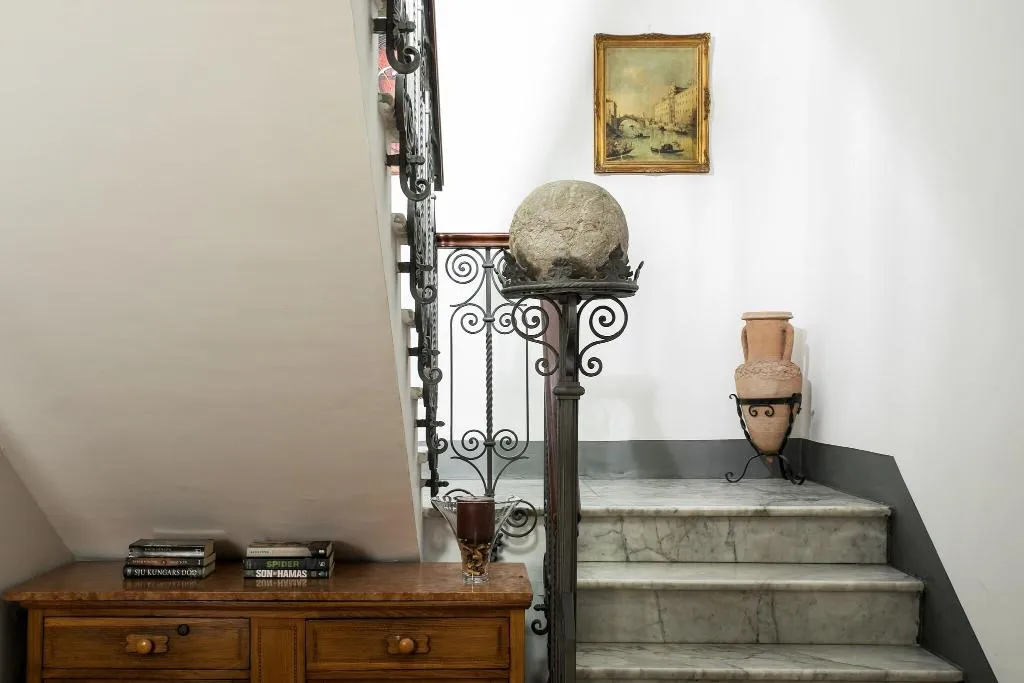 Lobby, La Pensione Svizzera, Taormina