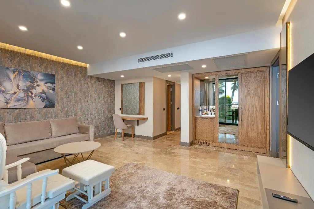 SUITE WITH TERRACE Room, Dobedan World Palace Ex Alva Donna, Antalya