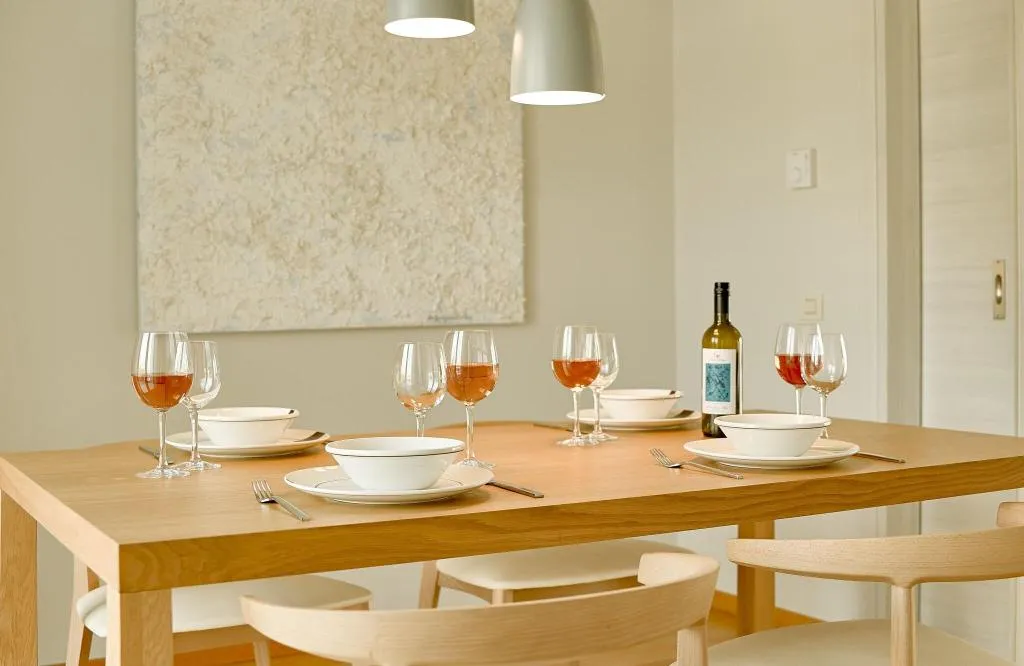 Room, Scale Suites, Athens