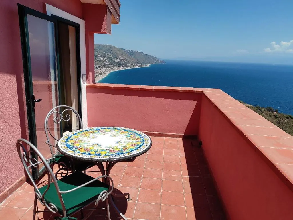 STUDIO SEA VIEW WITH TERRACE Room, La Pensione Svizzera, Taormina