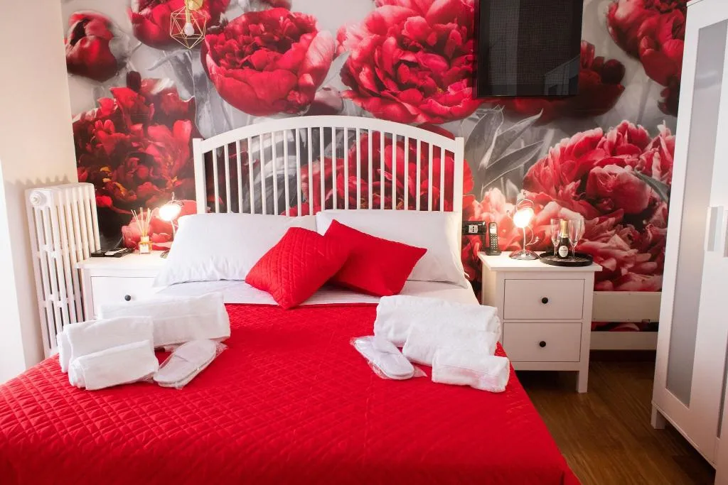 Room, Bed Boutique Napoli Colors, Naples